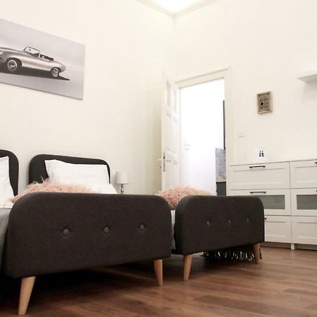 City Center Apartman - Weidlich Palace - Мишкольц Экстерьер фото