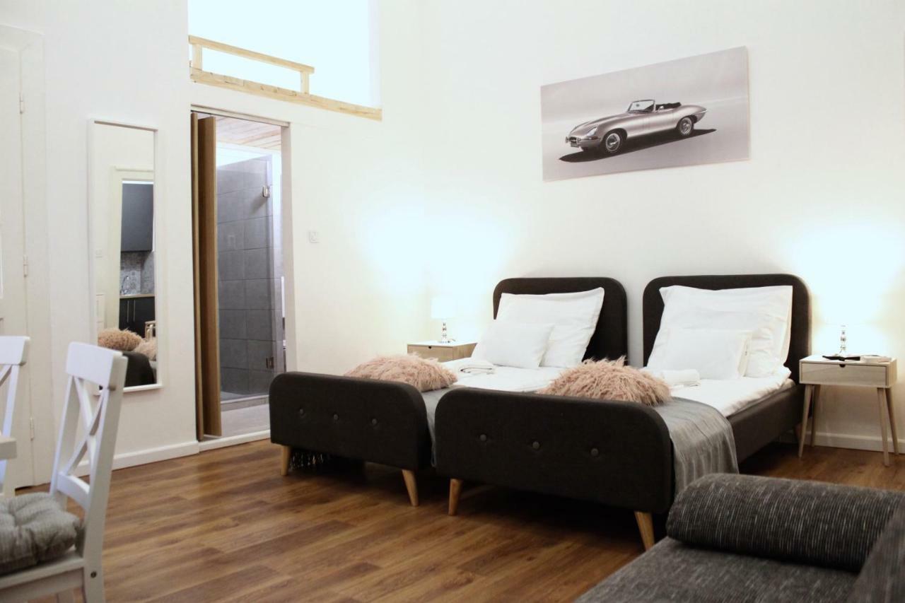 City Center Apartman - Weidlich Palace - Мишкольц Экстерьер фото